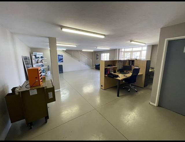 374M² WAREHOUSE TO LET IN KYA SANDS